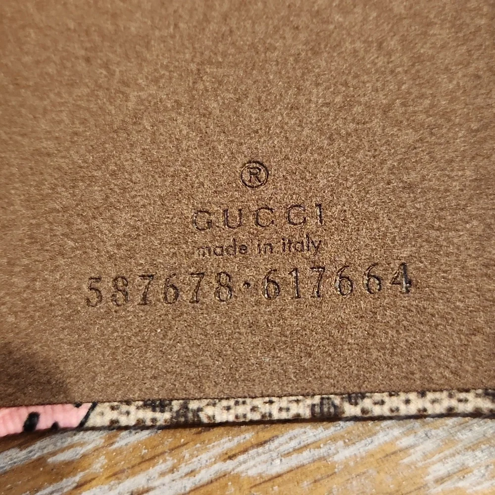 New Gucci IPhone X/XS Strawberry GG Case